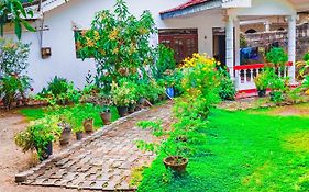 Mirissa White House